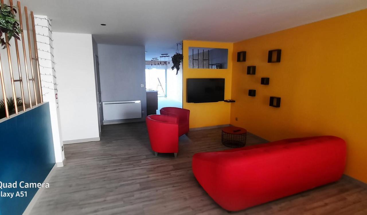 Nuit Insolite-Room Love Saint-Germain  Экстерьер фото