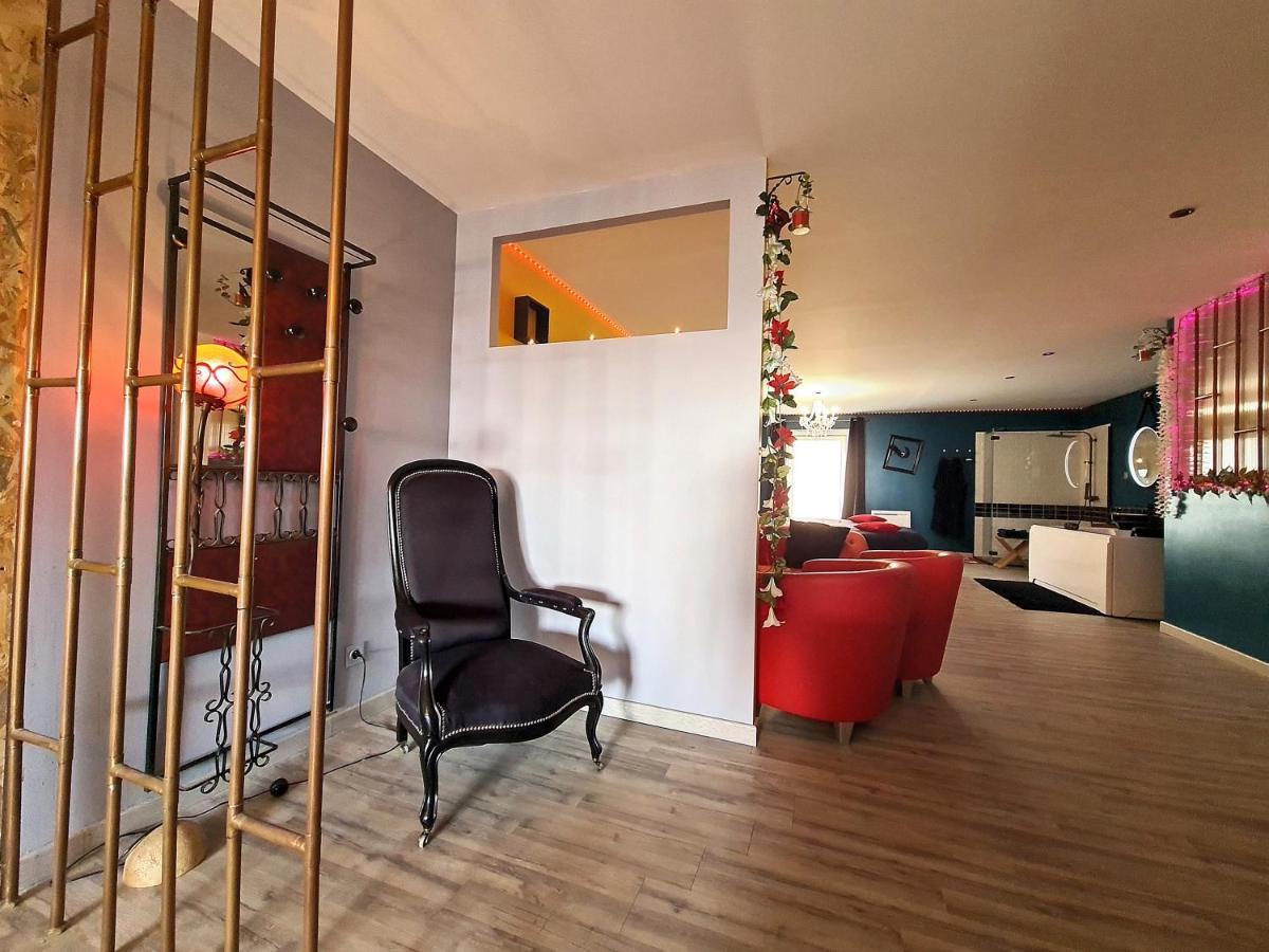 Nuit Insolite-Room Love Saint-Germain  Экстерьер фото