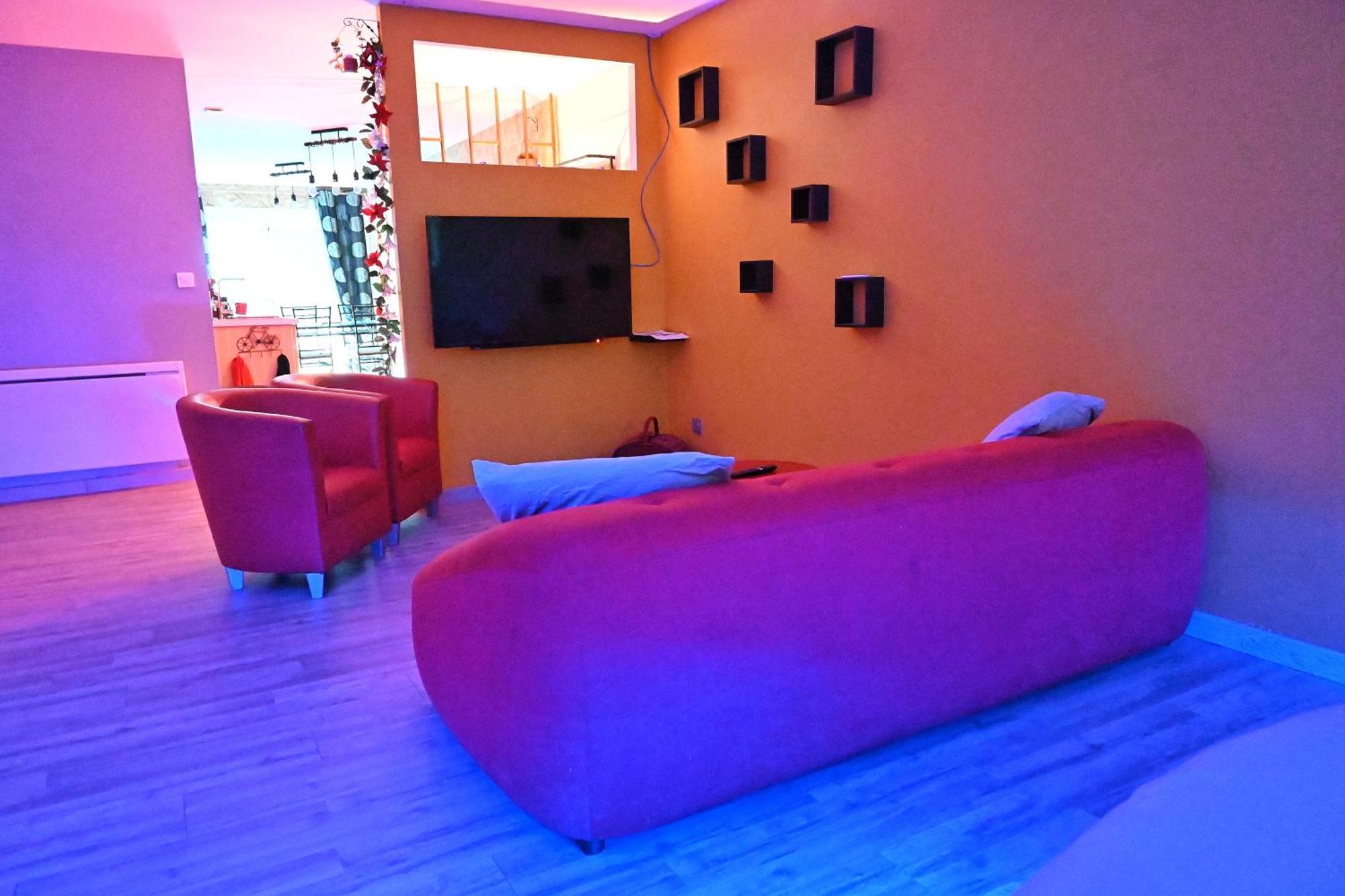 Nuit Insolite-Room Love Saint-Germain  Экстерьер фото